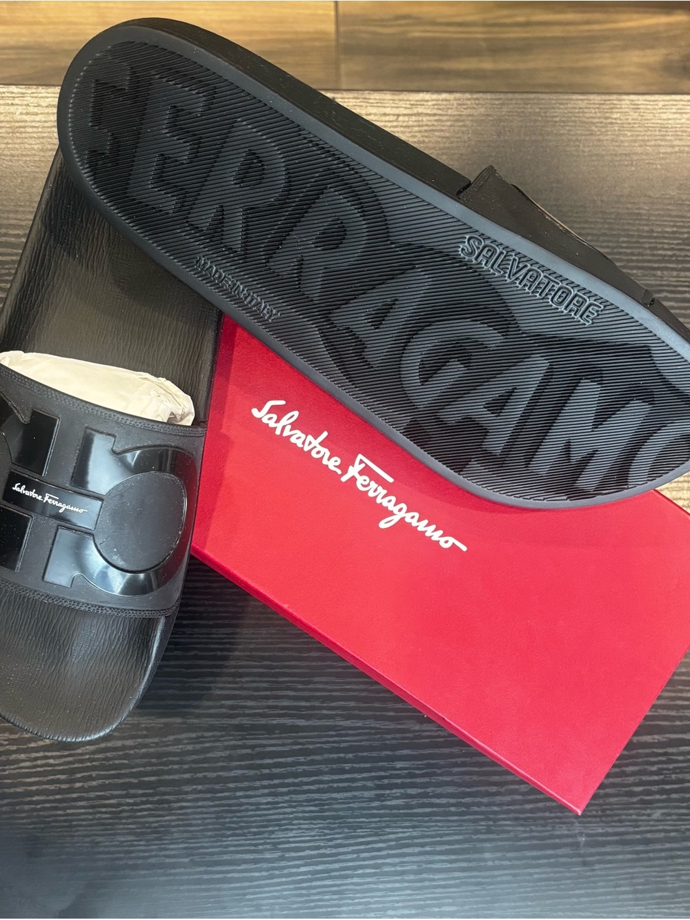 NWT- authentic Ferragamo Mens rubber slide